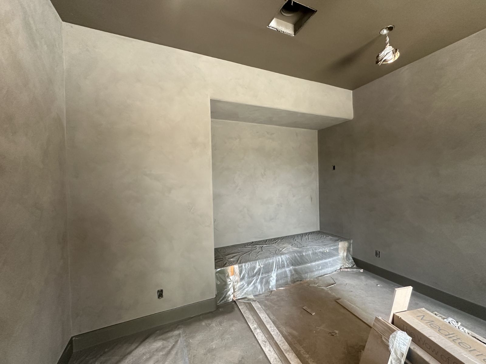 Limewash bedroom walls with window light, Phoenix